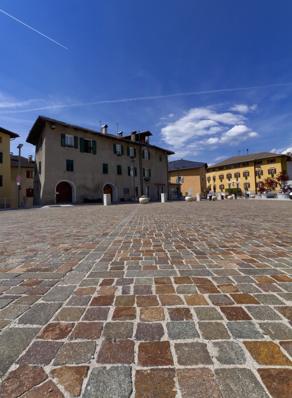 ''piastrellata'' - Fondo