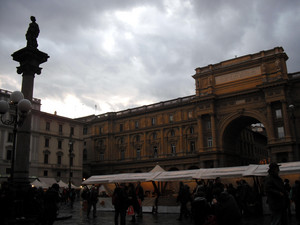 Ritrovo in Piazza della Repubblica