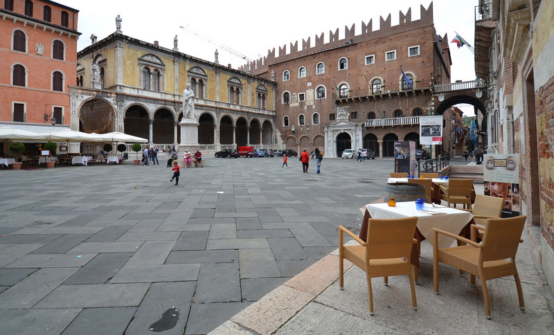 ''Verona – Piazza dei Signori'' - Verona