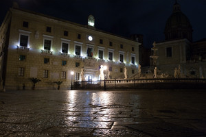 Piazza Pretoria dopo il temporale