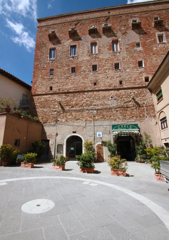 ''la piazzetta sotto il castello'' - Chianciano Terme