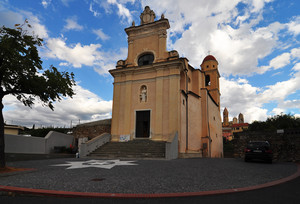 Piazza San Nicola e l’antica Parrocchiale