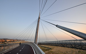 tira – tira – tiranti di un ponte a Pescara