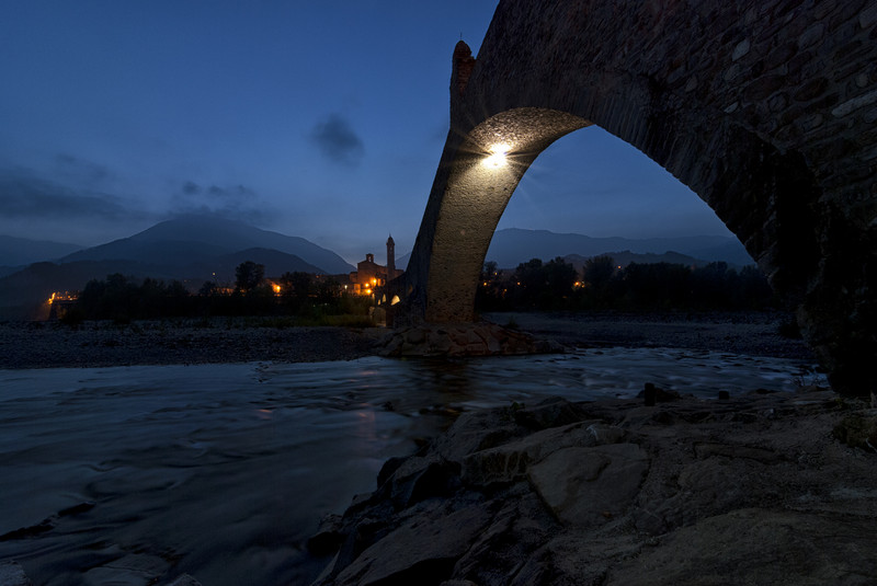 ''Bastian contrario notte'' - Bobbio