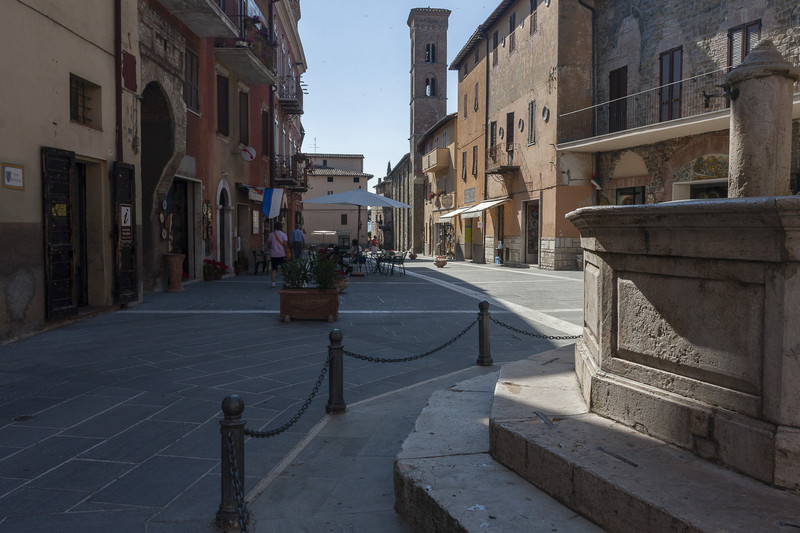 ''Piazza dei Consoli'' - Deruta