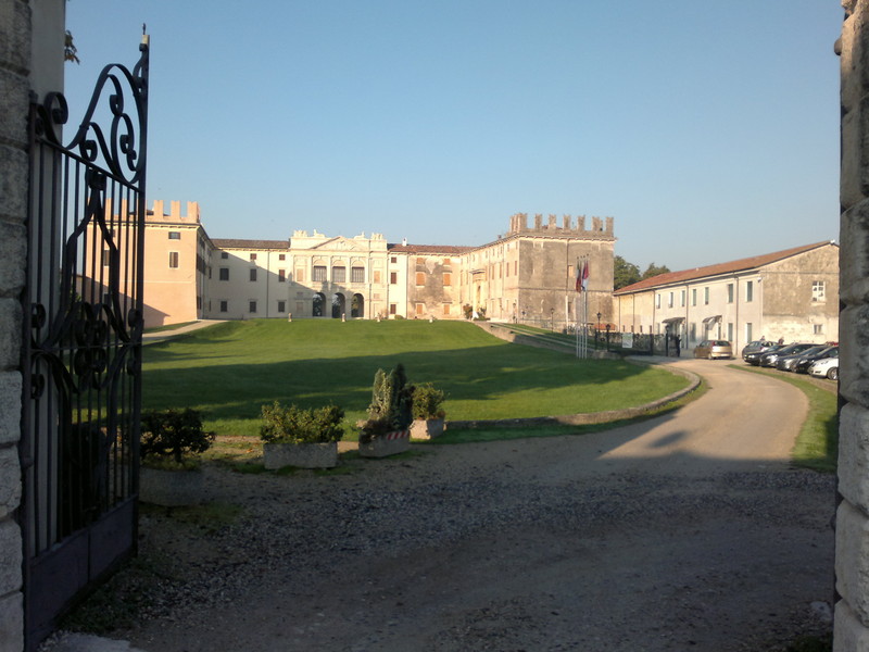 ''Piazza del municipio'' - Castel d'Azzano