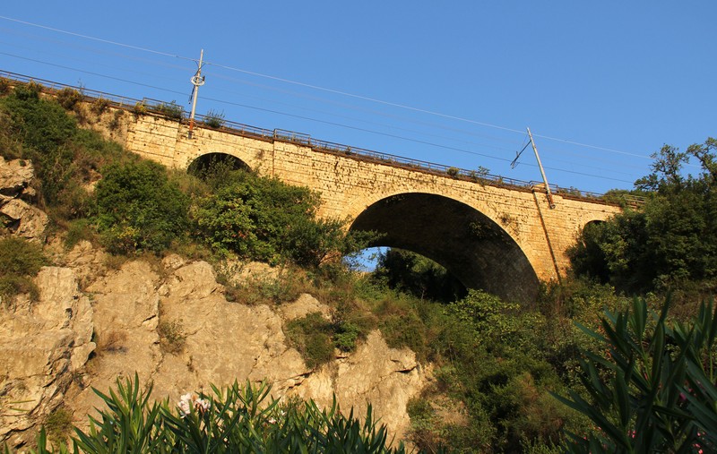 ''I treni dormono ancora'' - Salerno
