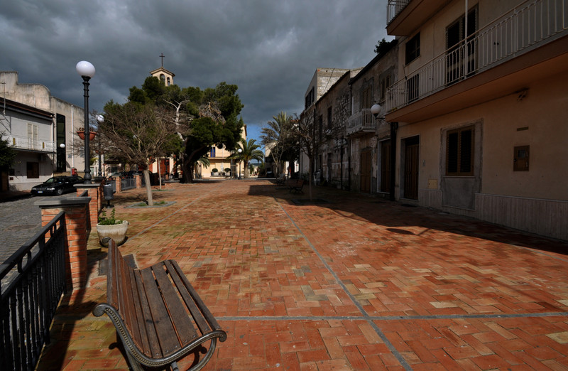 ''Piccola Piazza In Piccolo Paese'' - Bompensiere