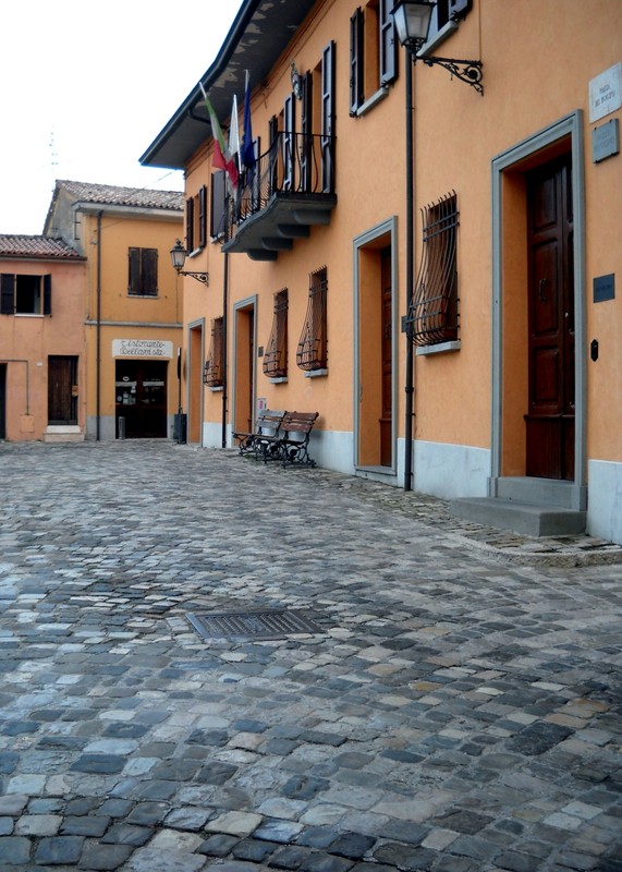 ''Bellavista su Piazza del Municipio'' - Montescudo