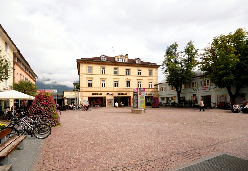 ''Due passi in Piazza Gilm'' - Brunico