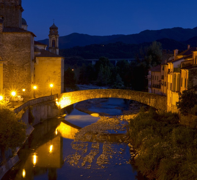 ''un pò prima'' - Pontremoli