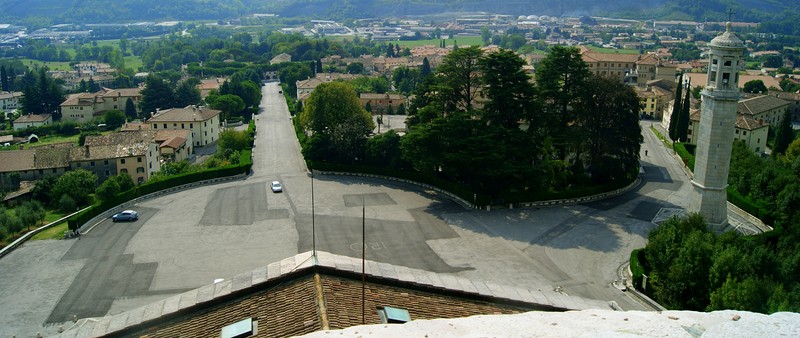 ''Di chi sarà quell’auto?'' - Possagno