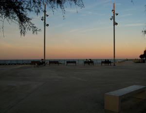 Una piazza sul mare