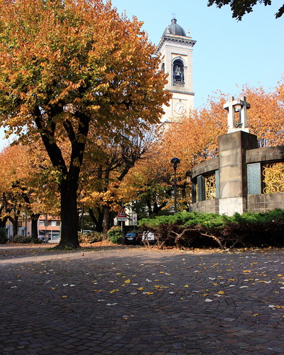 166748-640x800 166748-640x800