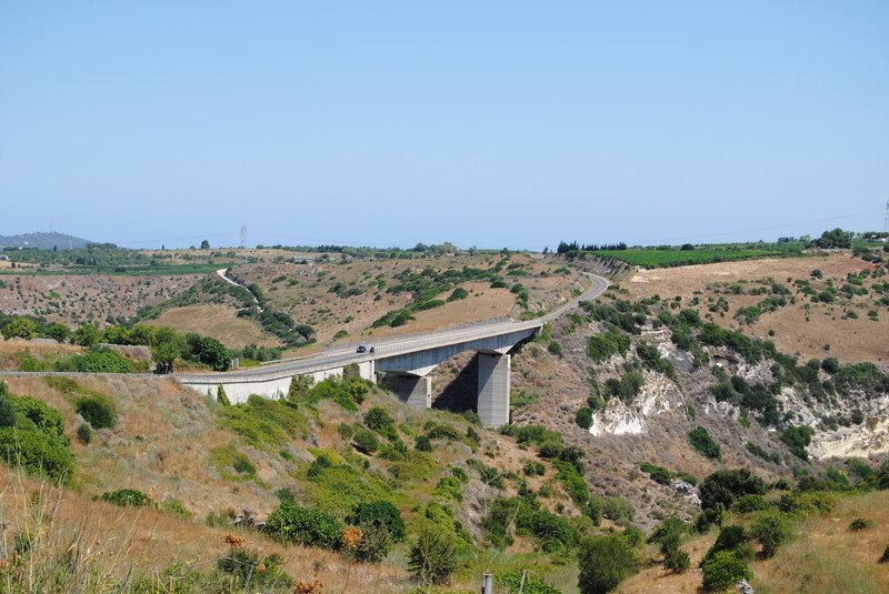 ''2 Ponte sulla strada provinciale 15m'' - Uri