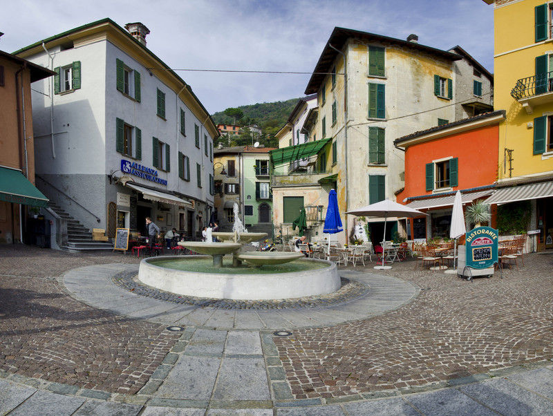 ''Piazzetta di Argegno'' - Argegno