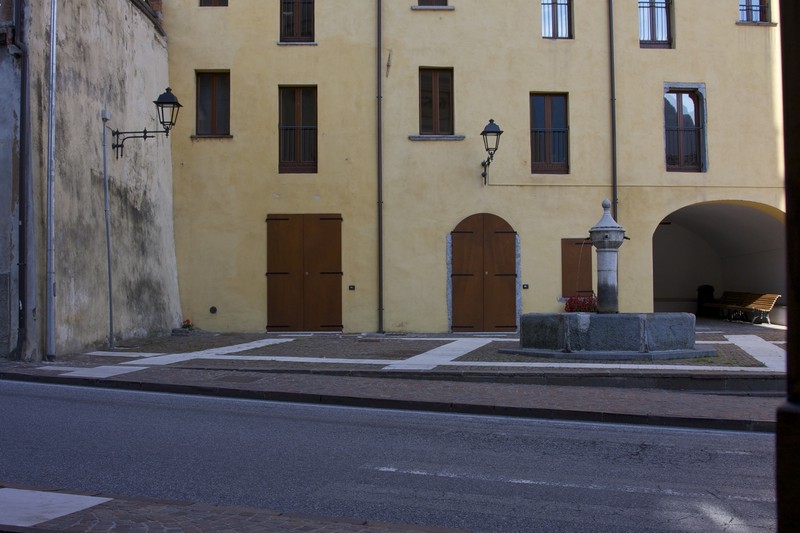 ''La piazza principale'' - Lavenone