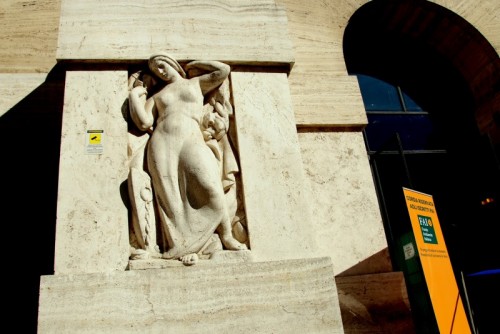 Milano - L'Acqua a Palazzo Mezzanotte