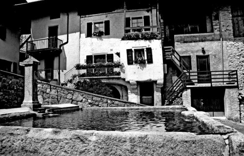 Bleggio Superiore - La fontana di Rango Bleggio Superiore - La fontana di Rango