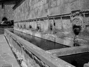 Fontana delle sette cannelle