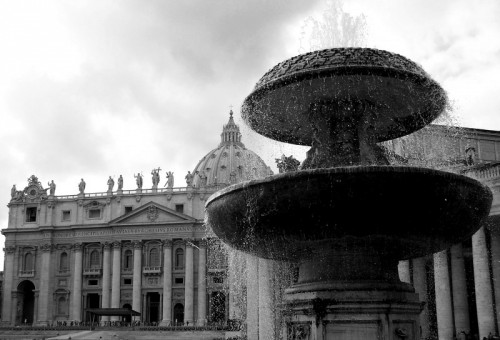 Roma - L'acqua di San Pietro Roma - L'acqua di San Pietro