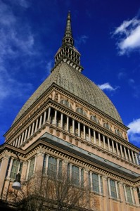 con la stella fra le nuvole