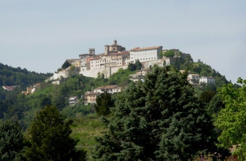 Arcevia - Da sotto.... in su