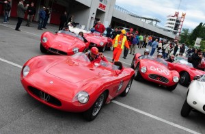 rosse in autodromo … ma non sono ferrari !!