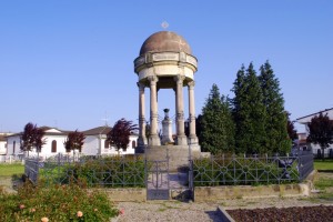 Monumento dedicato a tutti i caduti Vallesi