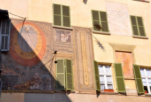 Mondovì - le due meridiane di piazza San Pietro