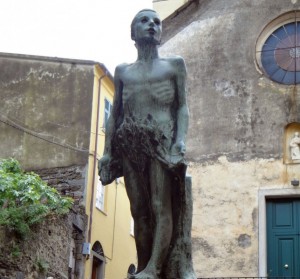 Monumento ai caduti-Largo Taragio-Corniglia fraz.di Vernazza