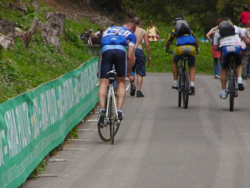 Ovaro - salita dello zoncolan... barcollo ma non mollo Ovaro - salita dello zoncolan... barcollo ma non mollo