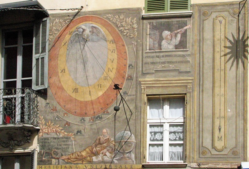 ''Meridiana con tromp l’oeil e motto'' - Mondovì