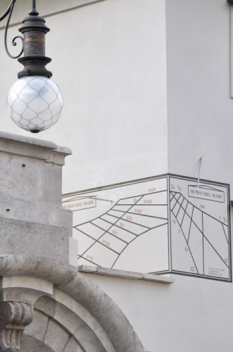 Trieste - L'ora astronomica e l'ora italica