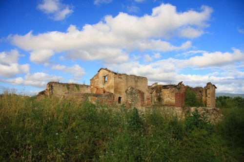 Orciano Pisano - Cascina nei pressi di Orciano