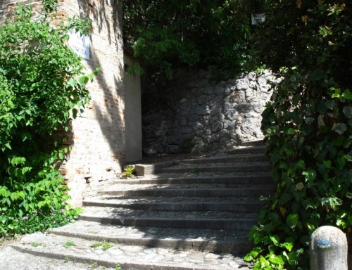 Brisighella - Scalinata -sentiero per la Rocca .