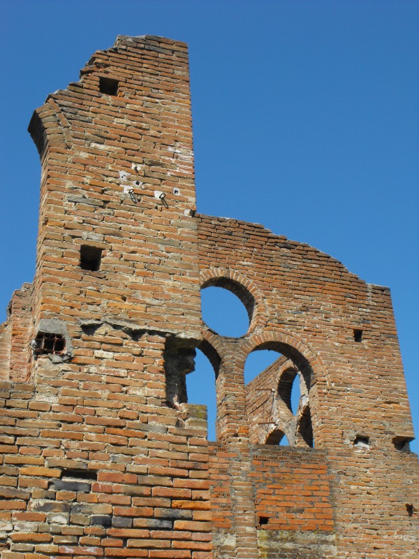 ''I Mattonai…'' - Pontedera