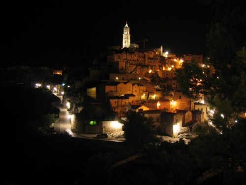 Matera - Sassi di Matera: panorama notturno Matera - Sassi di Matera: panorama notturno
