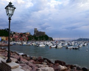 Domina su terra e mare…