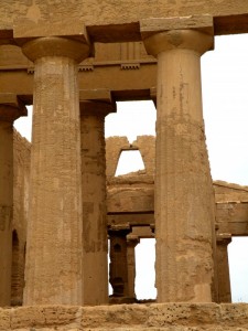 AGRIGENTO - Antiche geometrie nel Tempio della Concordia