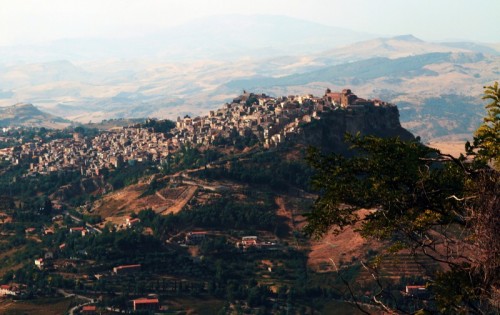 Calascibetta - ...sulle orme di Aalto Calascibetta - ...sulle orme di Aalto