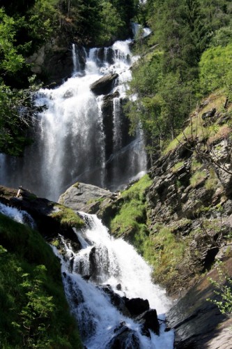 La Salle - Cascata di Lenteney La Salle - Cascata di Lenteney