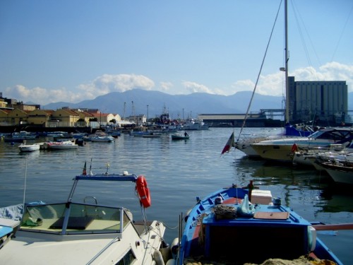 Torre Annunziata - Passeggiata al porto Torre Annunziata - Passeggiata al porto