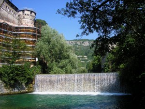 Ai piedi del Castello