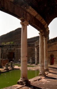 Villa Adriana - il teatro marittimo