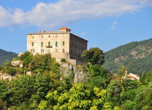 Castello Del Carretto nella Città fantasma di Balestrino