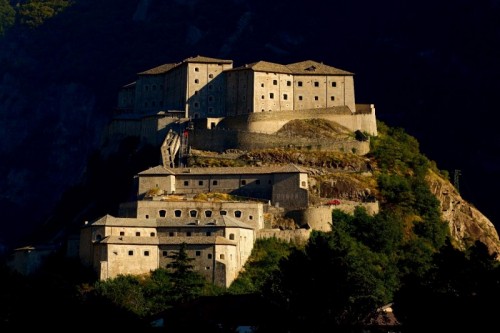 Bard - Ultimo sole sul Forte Bard - Ultimo sole sul Forte