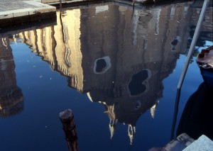 Riflesso sul canale