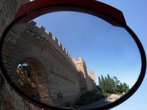 Retrovisore sul  Castello
