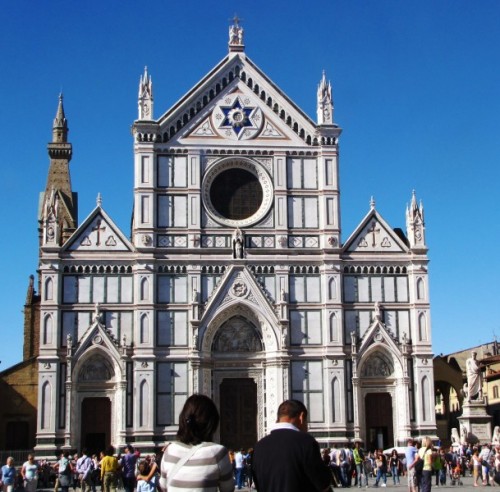 Firenze - Hanno "rivoltato" Santa Croce 